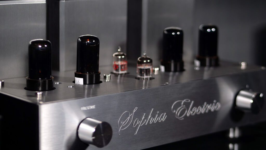 Sophia Electric Prodigy - wzmacniacz zintegrowany Dual-Mono, widok z przodu